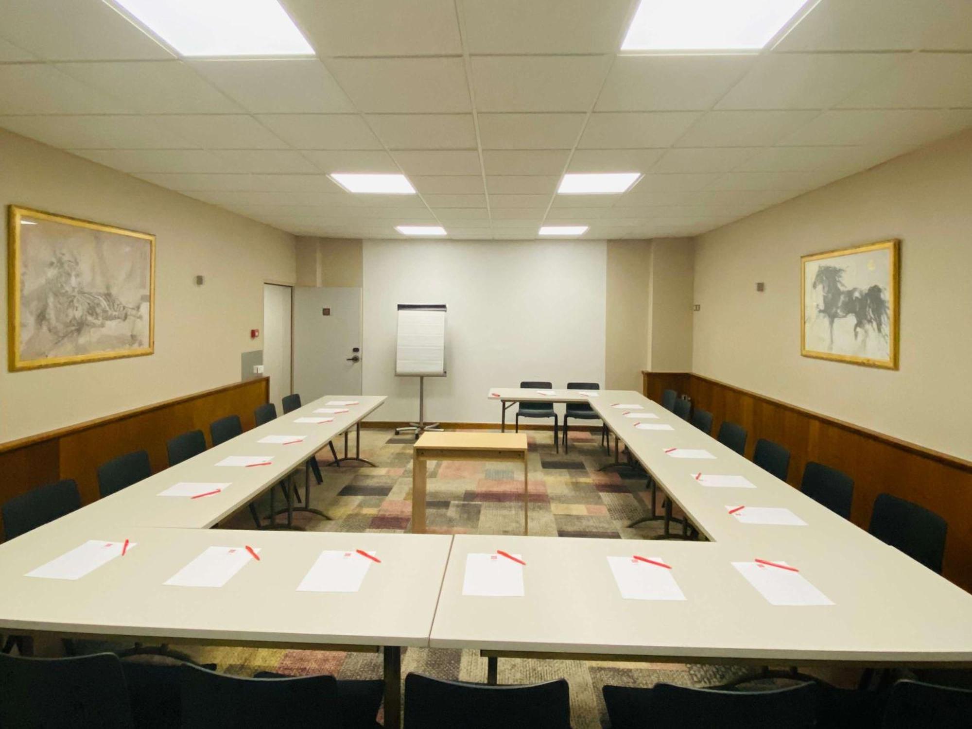 Ibis Saint-omer Centre 3*